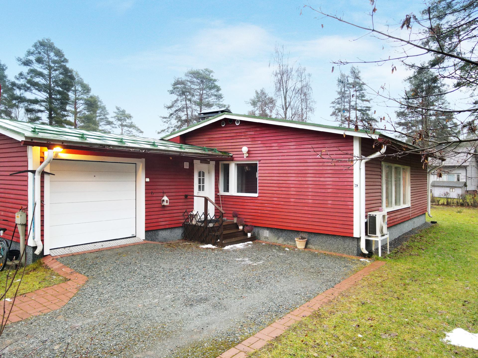 Leinikkitie 29, Kanervala, Joensuu