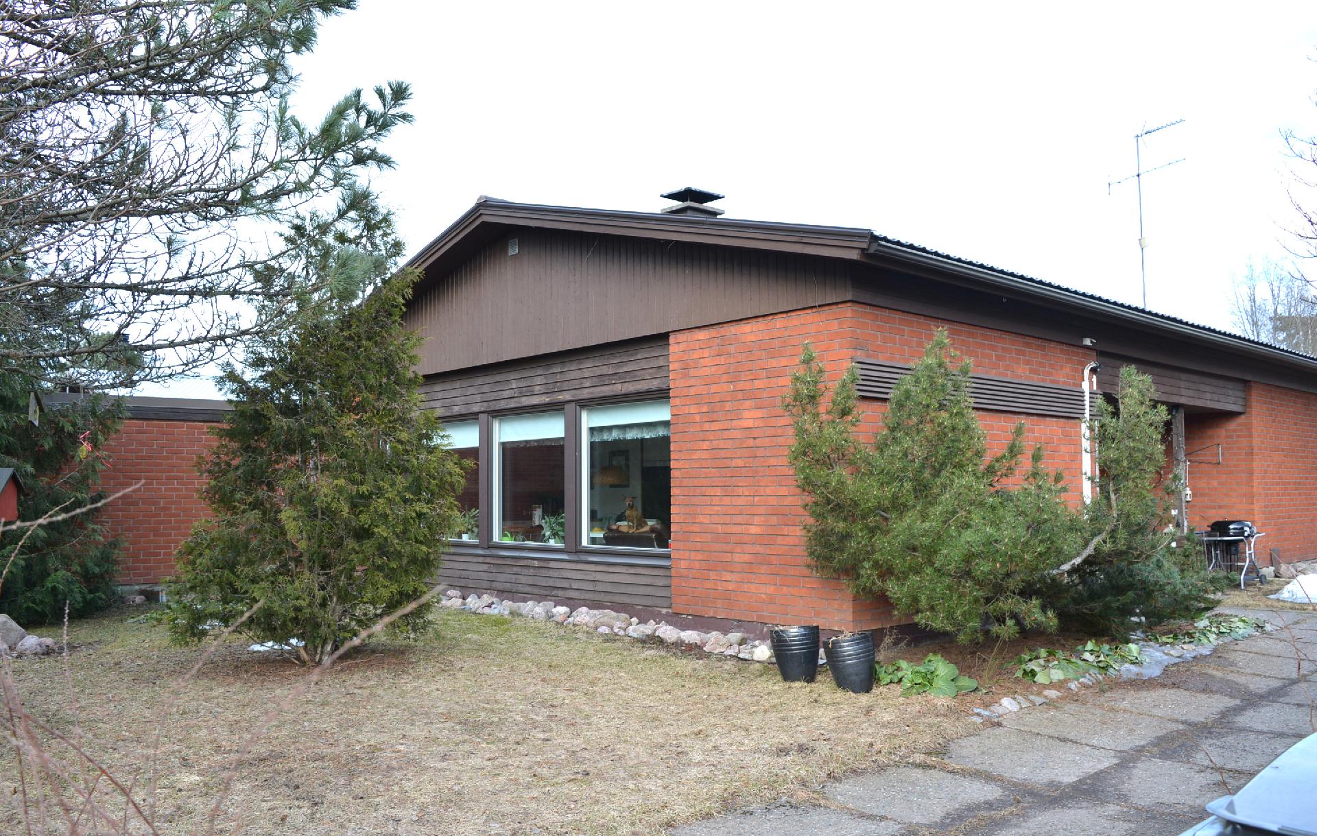 Kasvitarhankatu 23, Peltola, Järvenpää