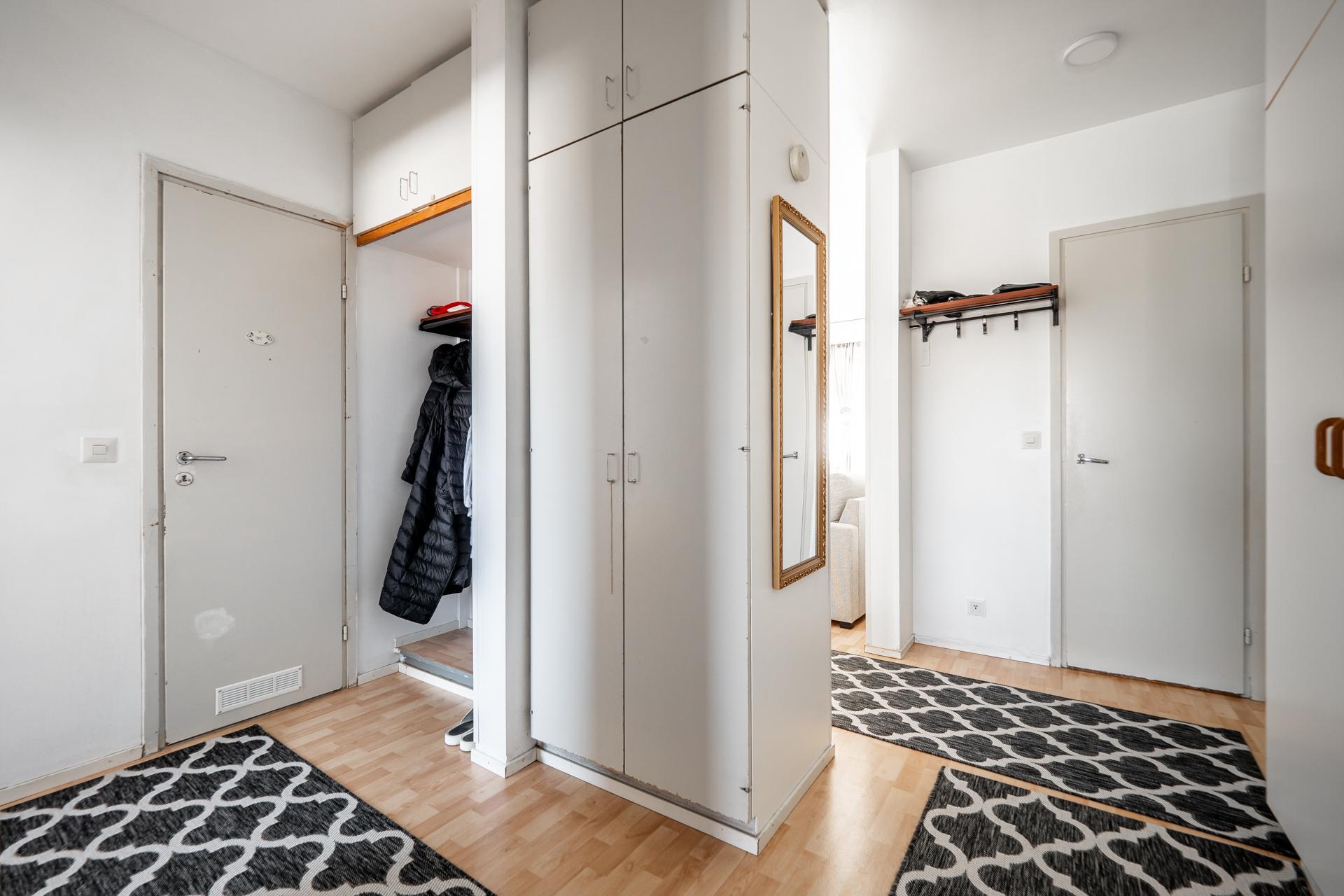 Järvitie 8, Puolivälinkangas, Oulu