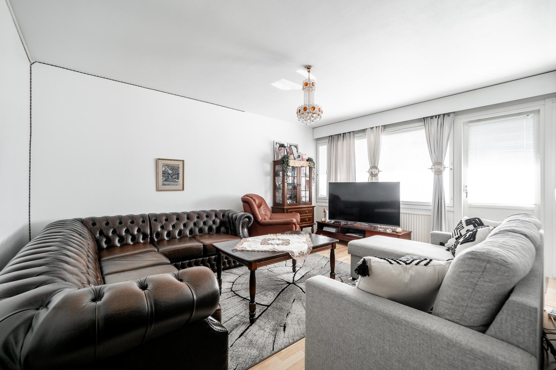 Järvitie 8, Puolivälinkangas, Oulu