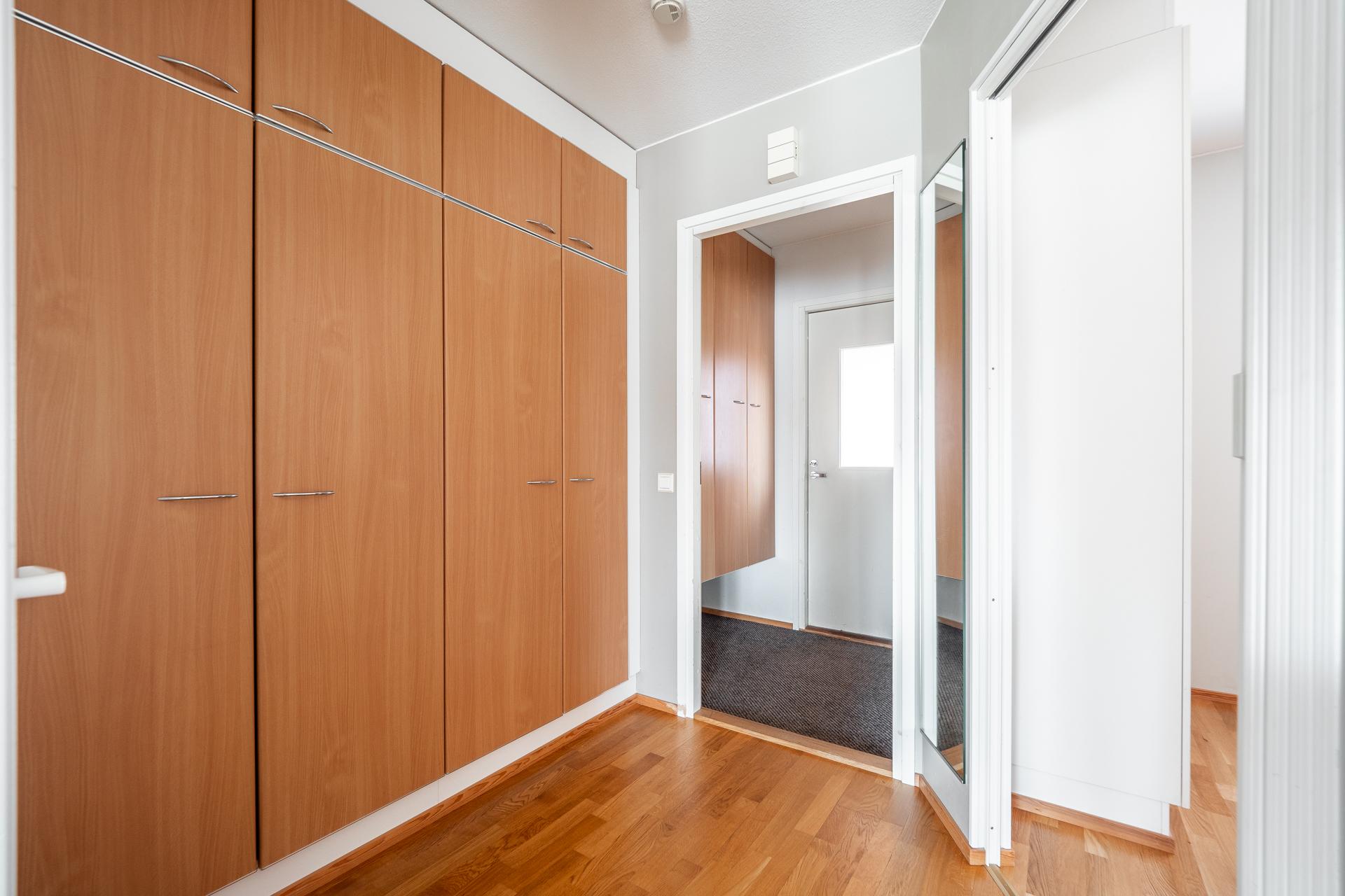 Repolaisentie 12, Hiironen, Oulu