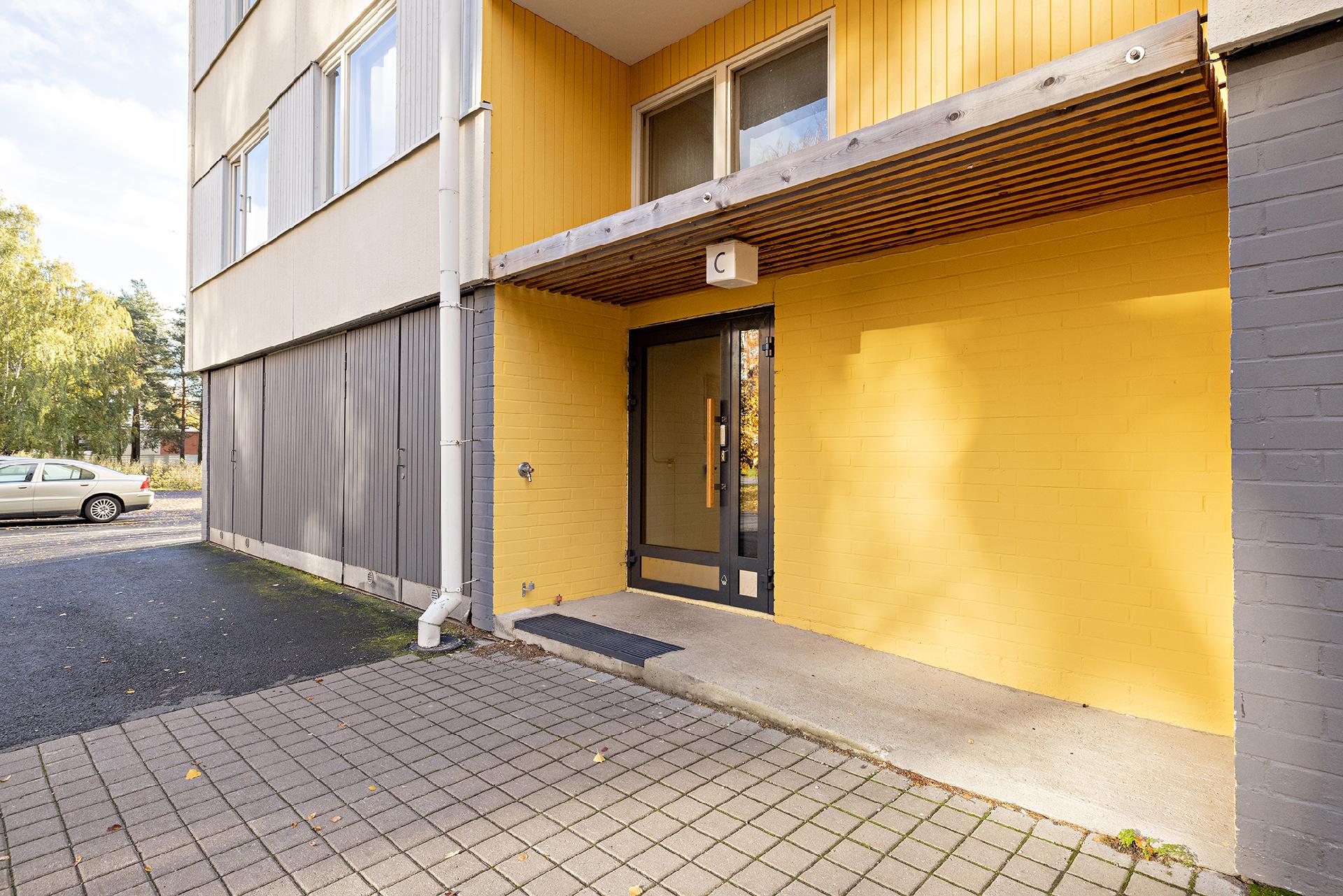 Kitimenpolku 22, Tuira, Oulu