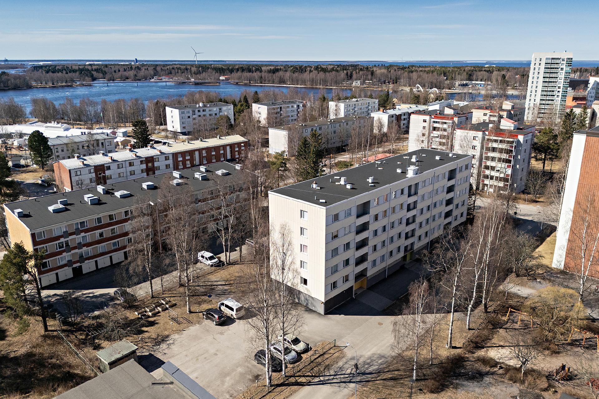 Kitimenpolku 22, Tuira, Oulu