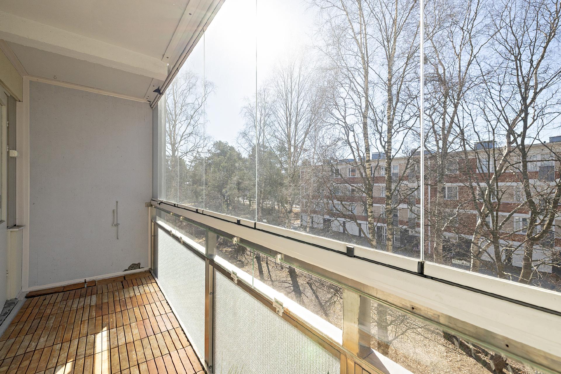 Kitimenpolku 22, Tuira, Oulu