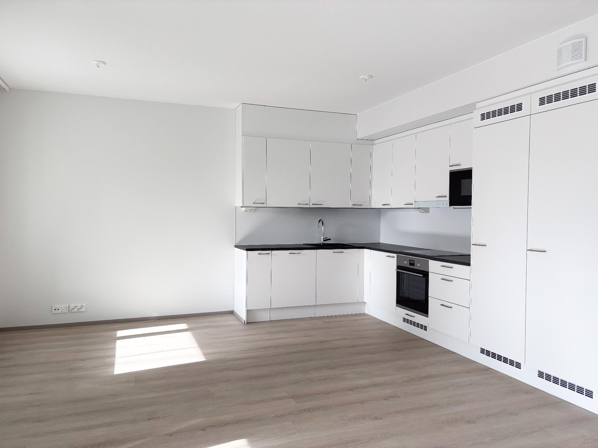 Maisemamaalauksenkatu 10 C 61, Kuninkaantammi, Helsinki