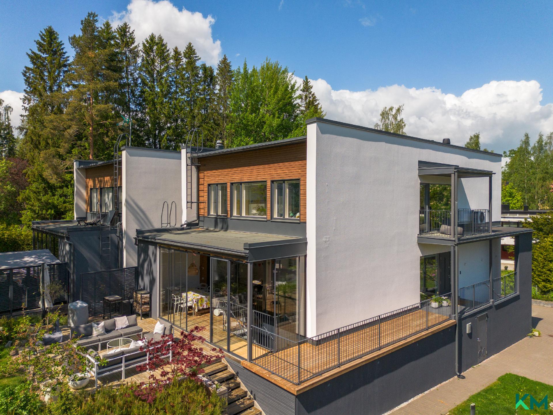 Kauppalantie 13, Kauniainen