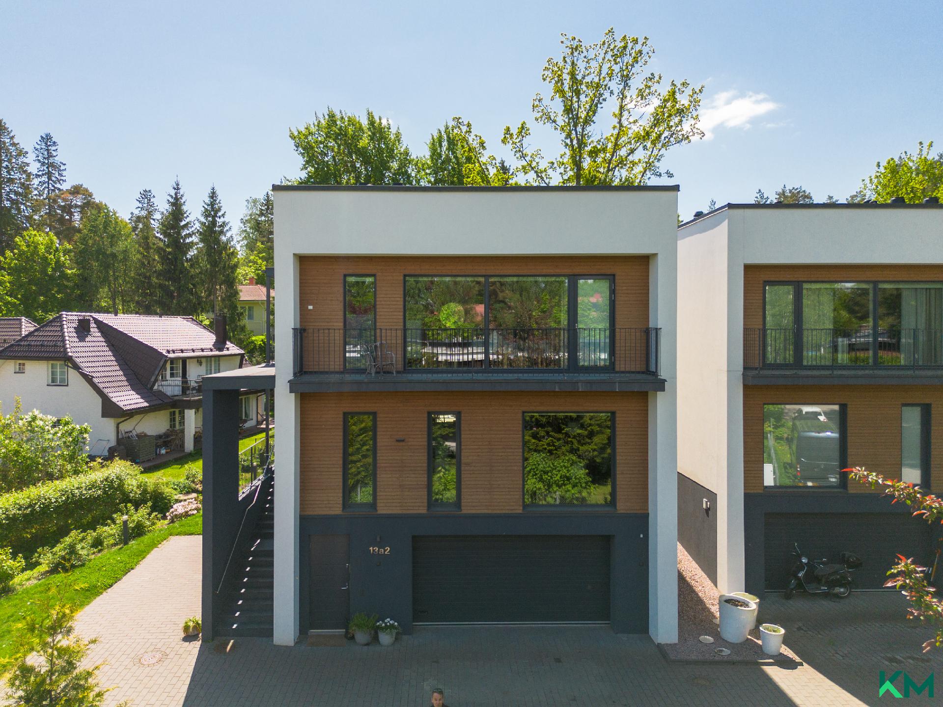 Kauppalantie 13, Kauniainen