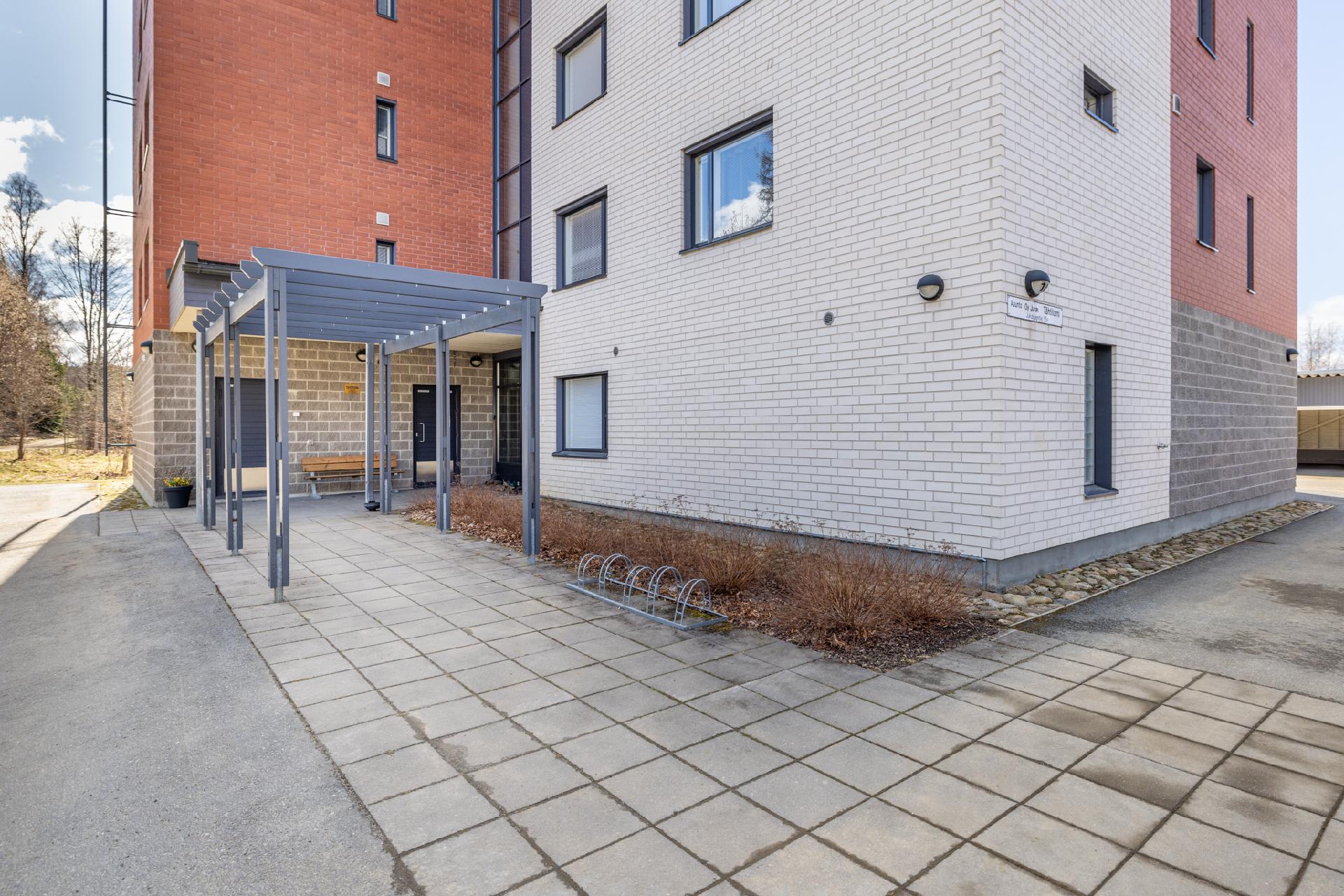 Jukaisentie 15, Juva