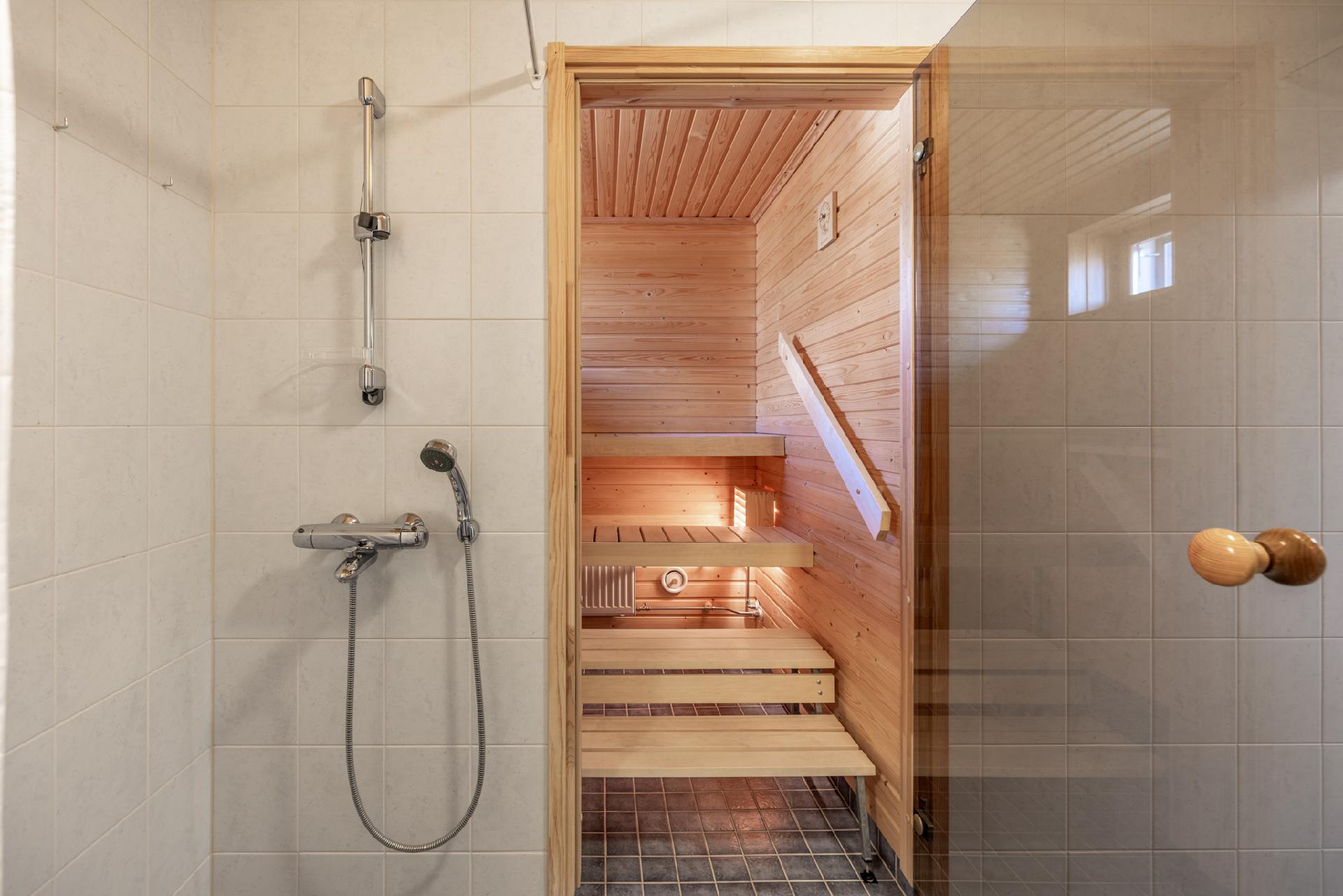 Jukaisentie 15, Juva