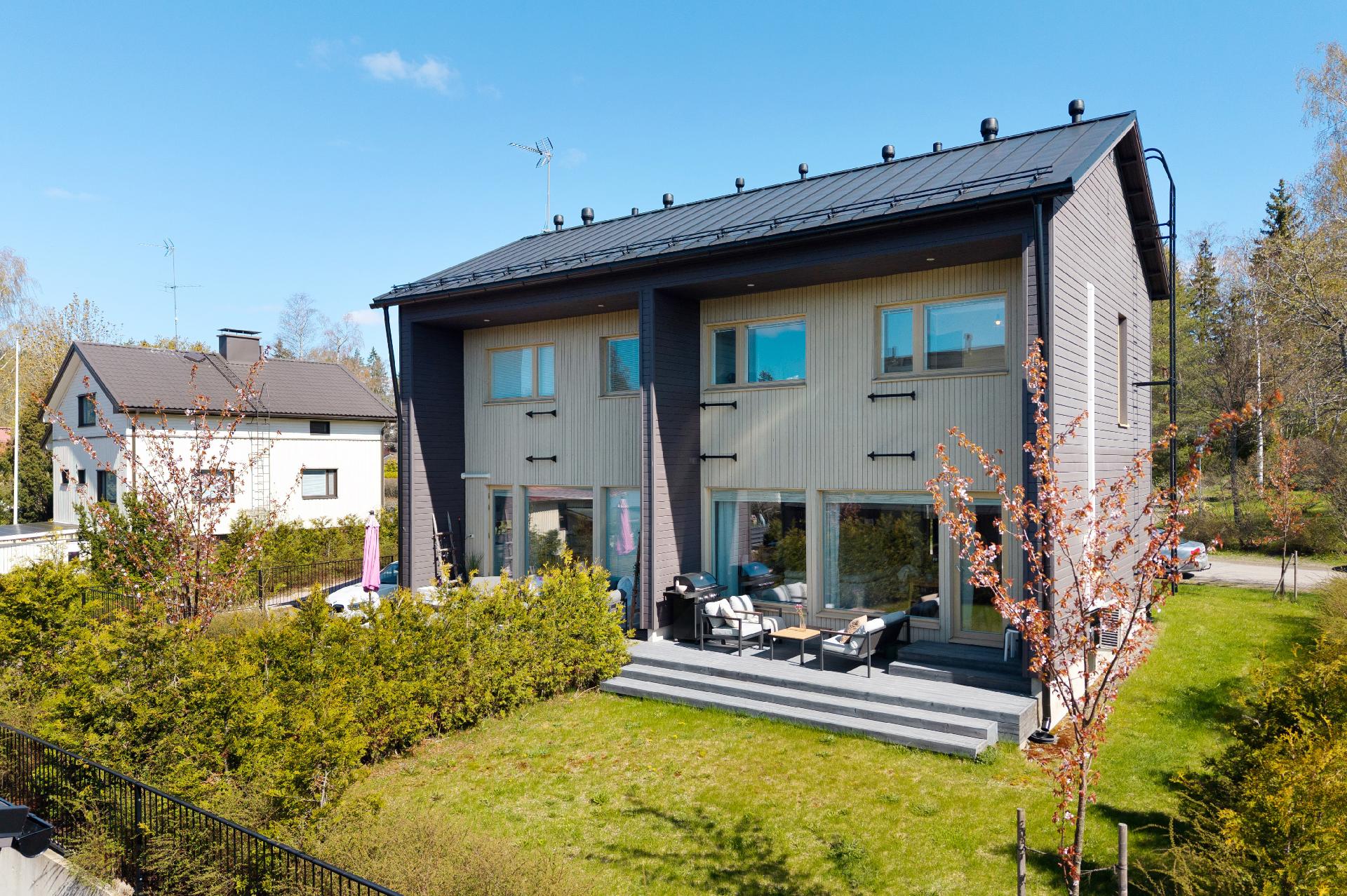 Kovelipolku 8, Hakuninmaa, Helsinki