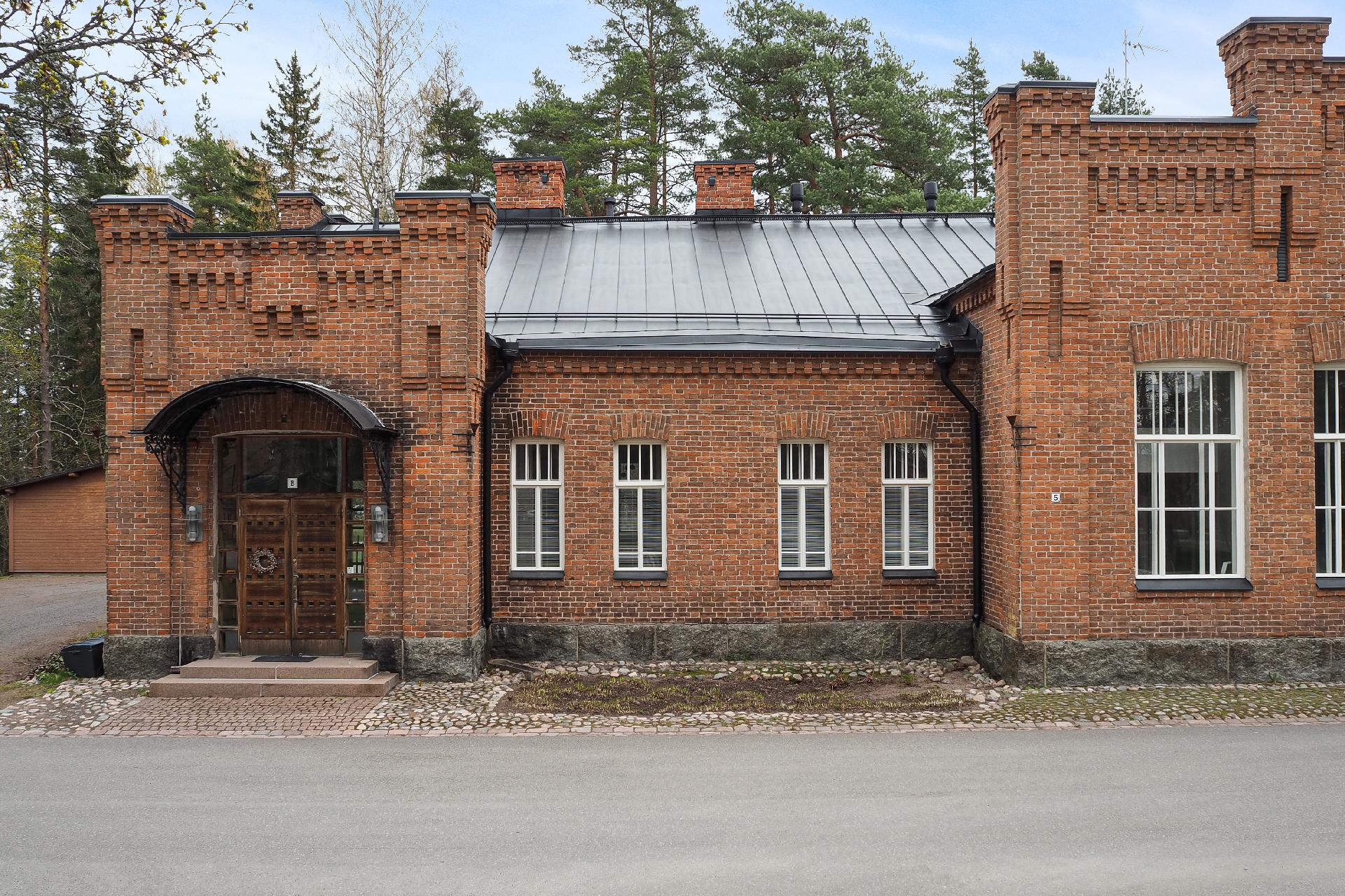 Upseeritie 5, Kasarminmäki, Kouvola