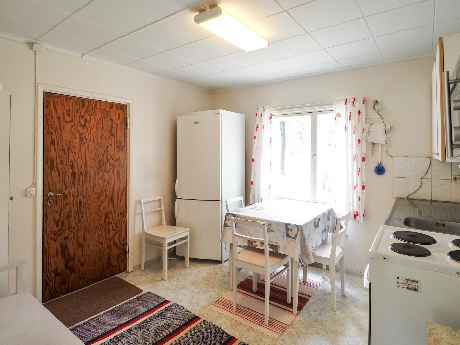 Pihtiäntie 42, Topeno, Loppi