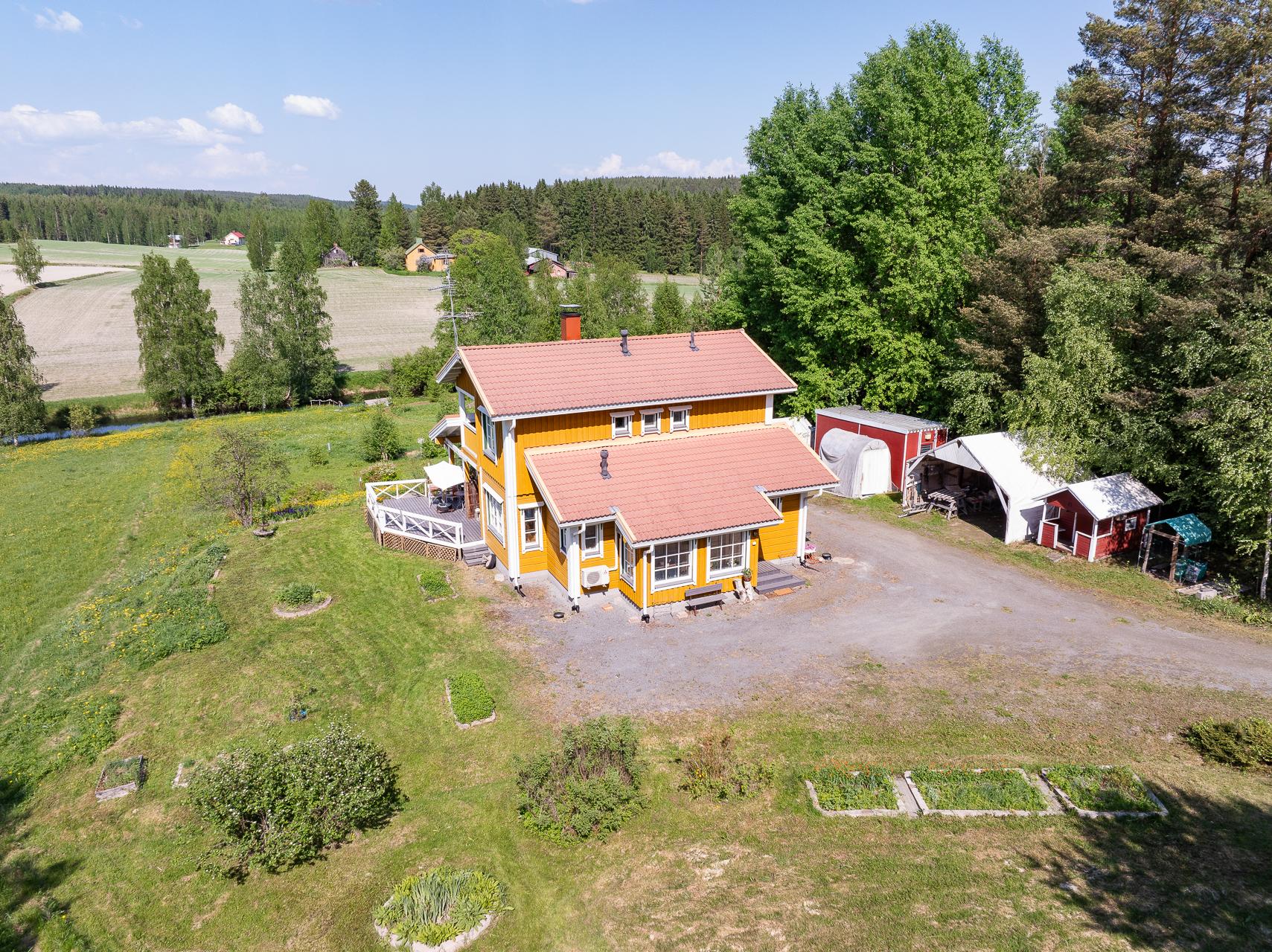 Kalliolantie 27, Jämsä