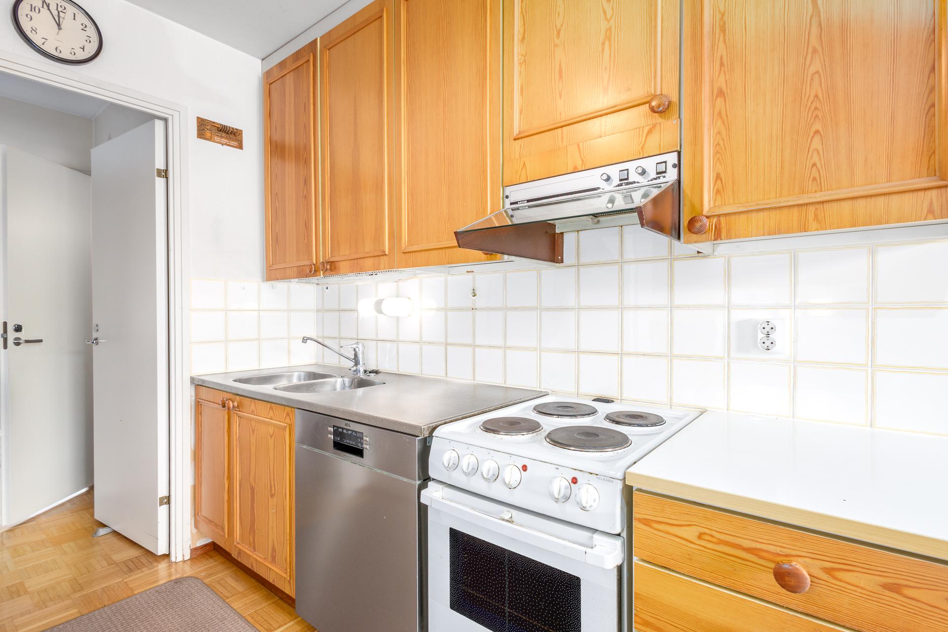 Nurmelankatu 21, Kirjavatolppa, Hyvinkää