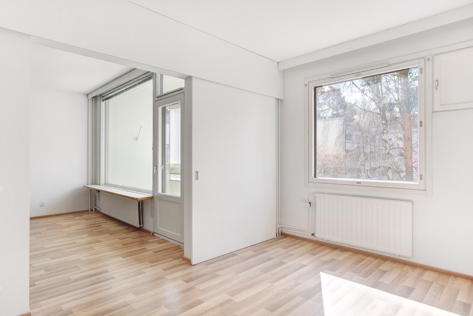 Vanamontie 4, Simonmetsä, Vantaa