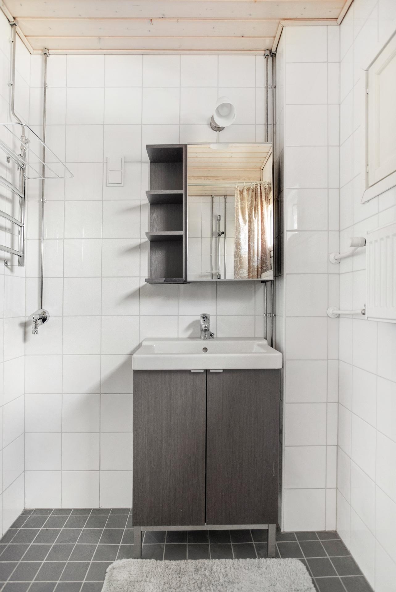 Vanamontie 4, Simonmetsä, Vantaa