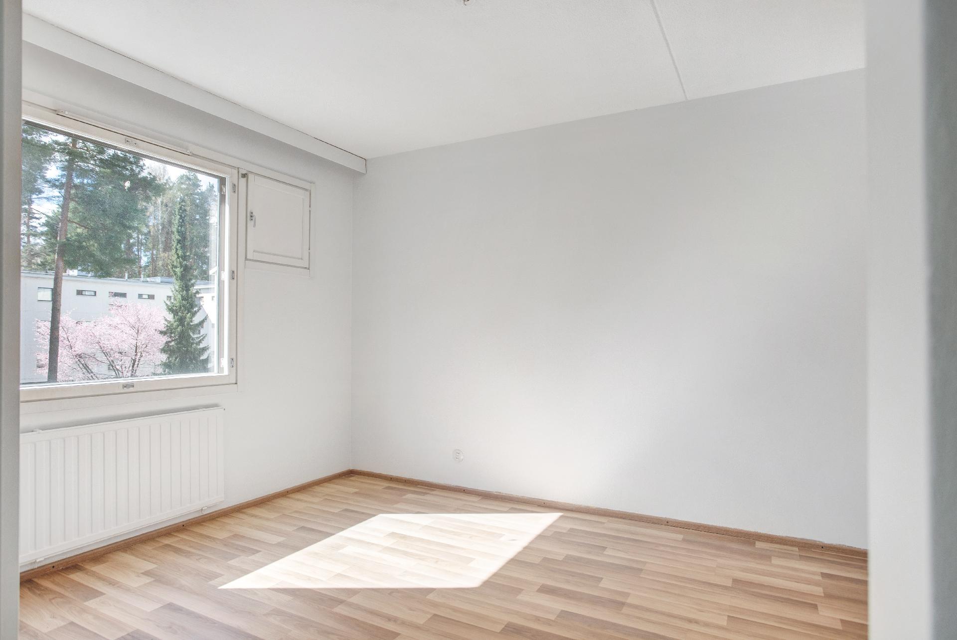 Vanamontie 4, Simonmetsä, Vantaa