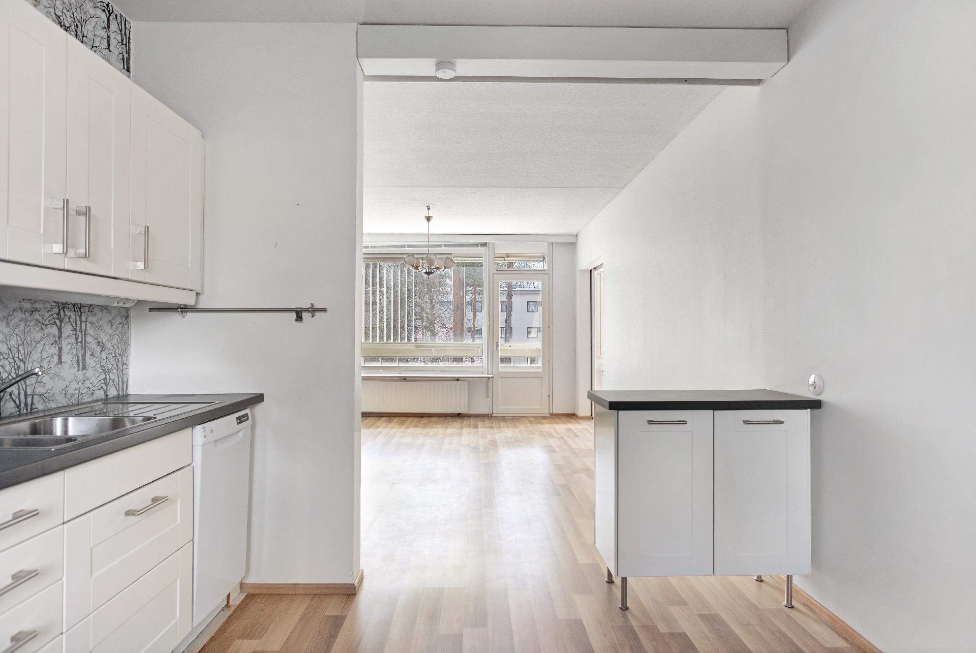 Vanamontie 4, Simonmetsä, Vantaa