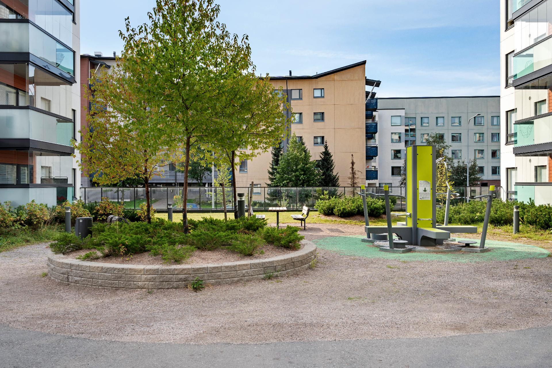 Ullanmäentie 10b, Kauniainen