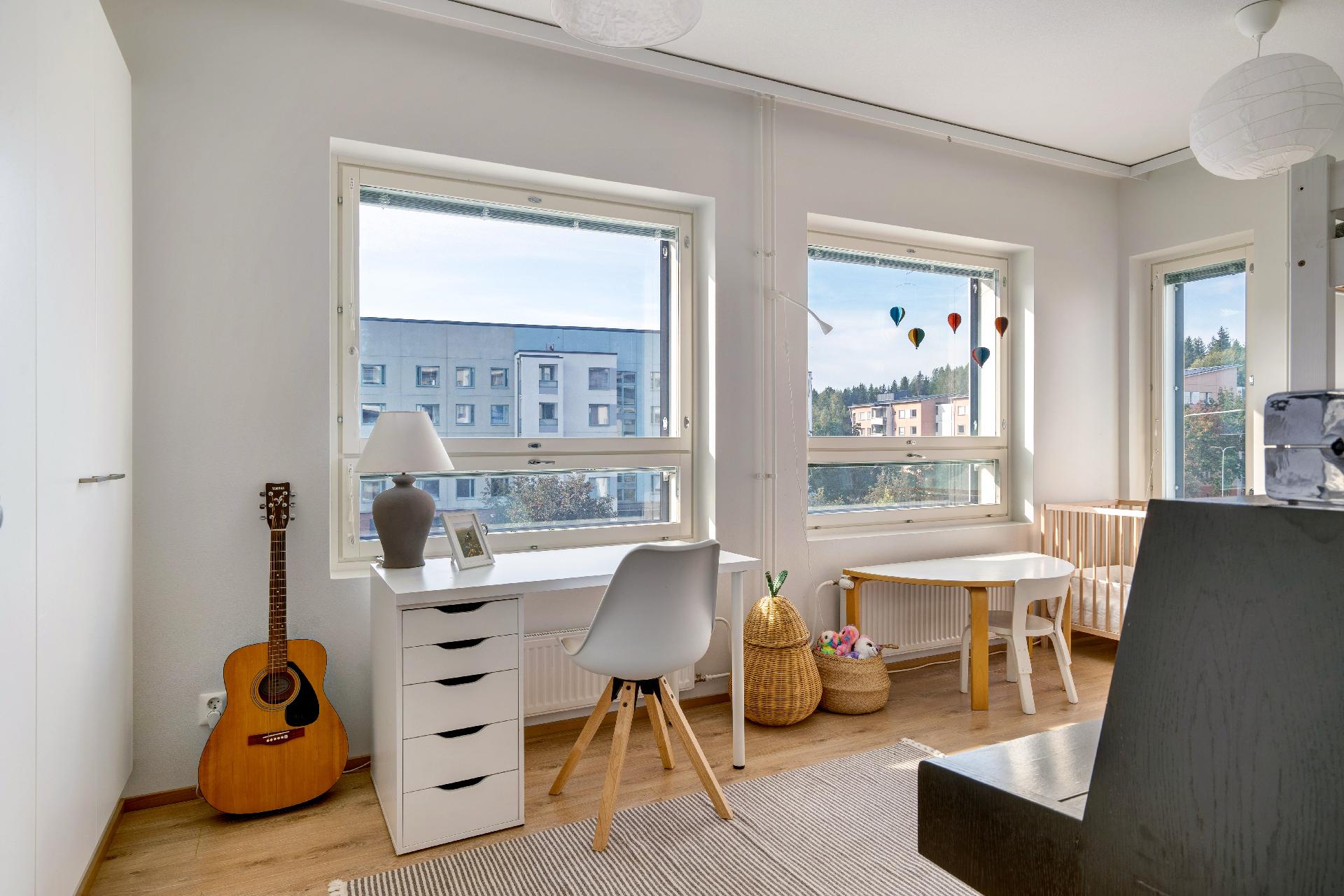 Ullanmäentie 10b, Kauniainen