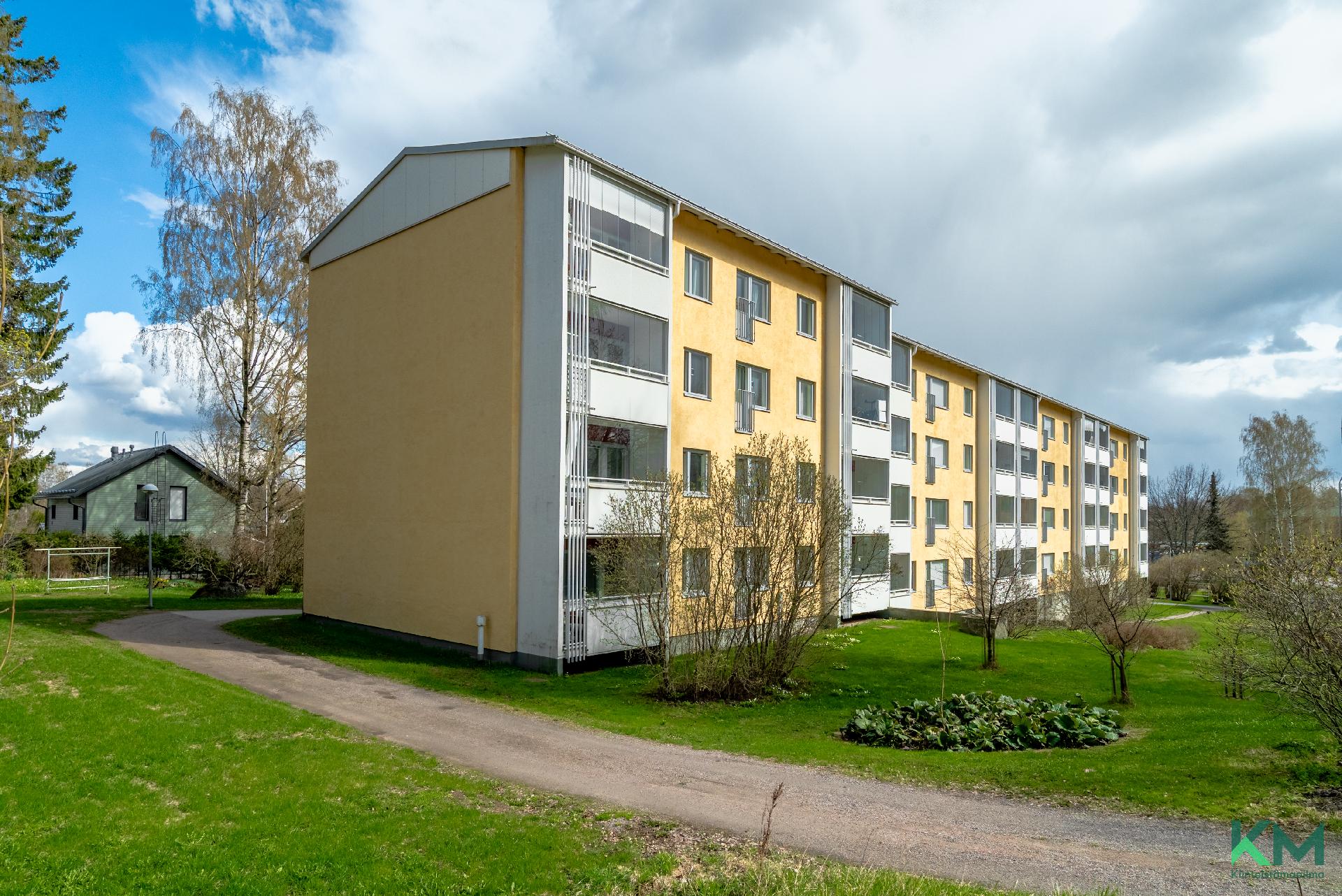 Kuusistonlinnantie 1, Vartiokylä, Helsinki