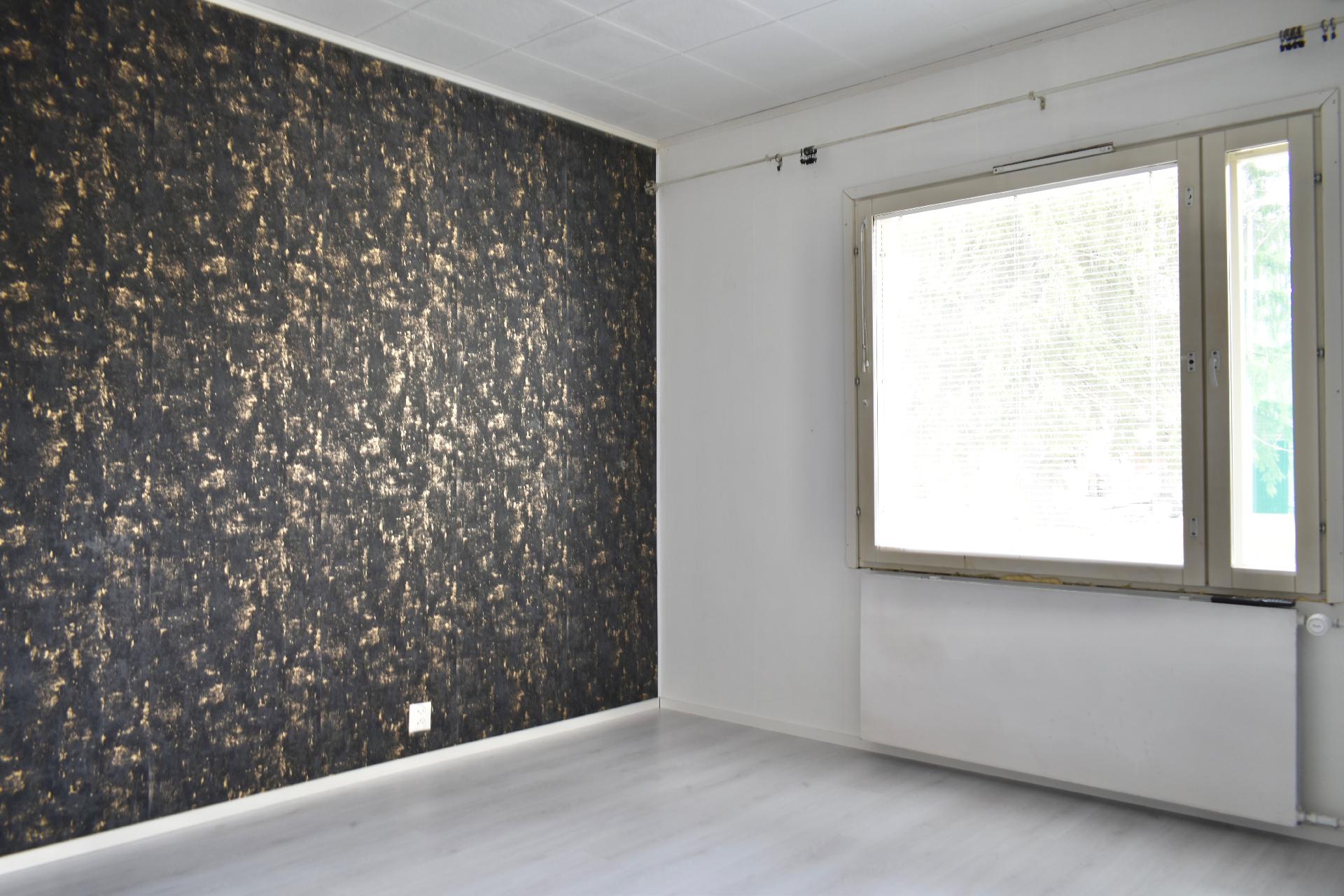 Varsitie 13, Komiaho, Kajaani