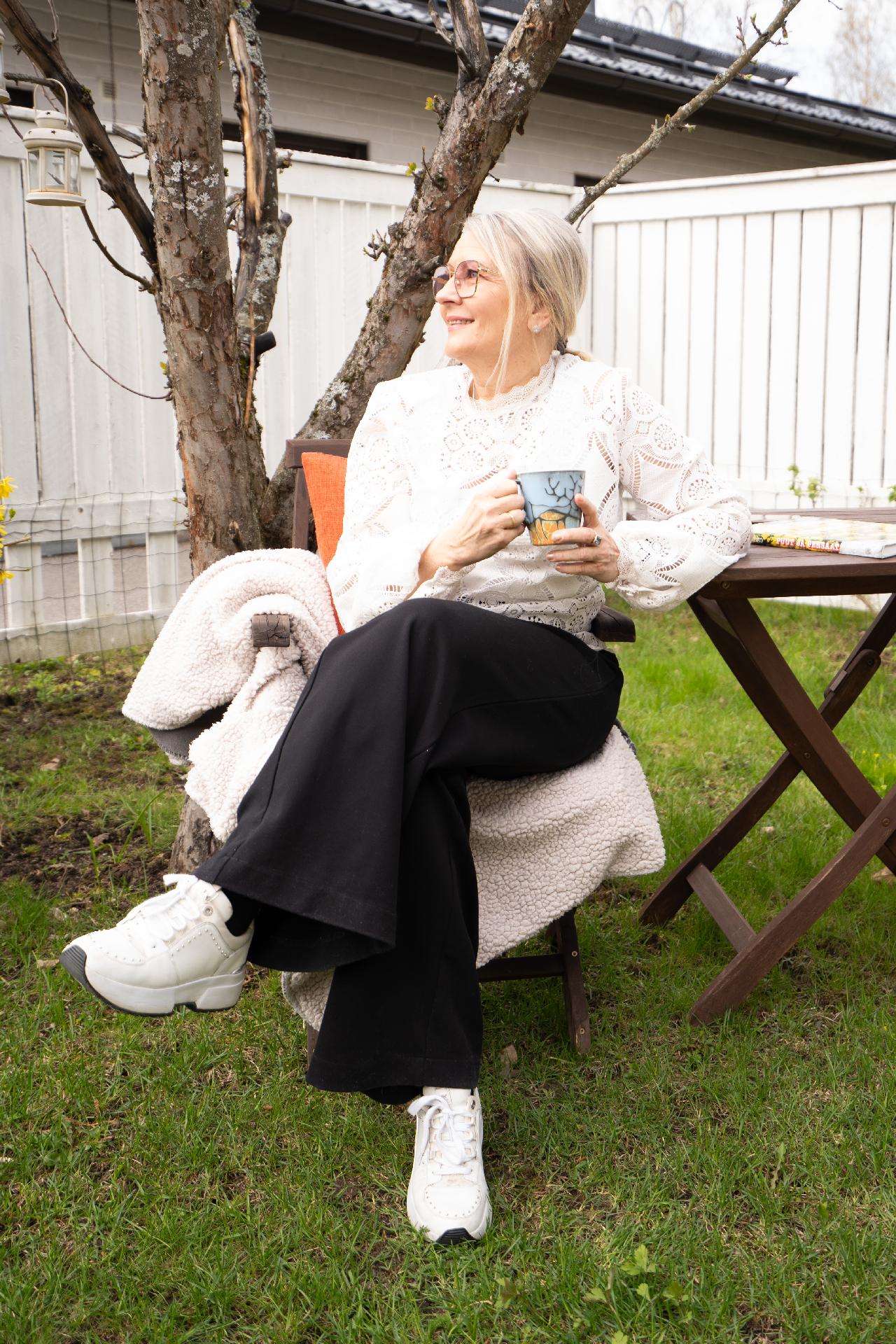 Tervetuloa yleisesittelyyn tai soita minulle ja pyydä yksityisnäyttö