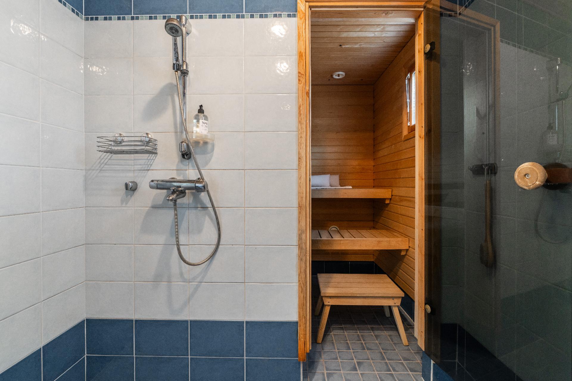 Korpirouskuntie 16, Kynsilehto, Oulu