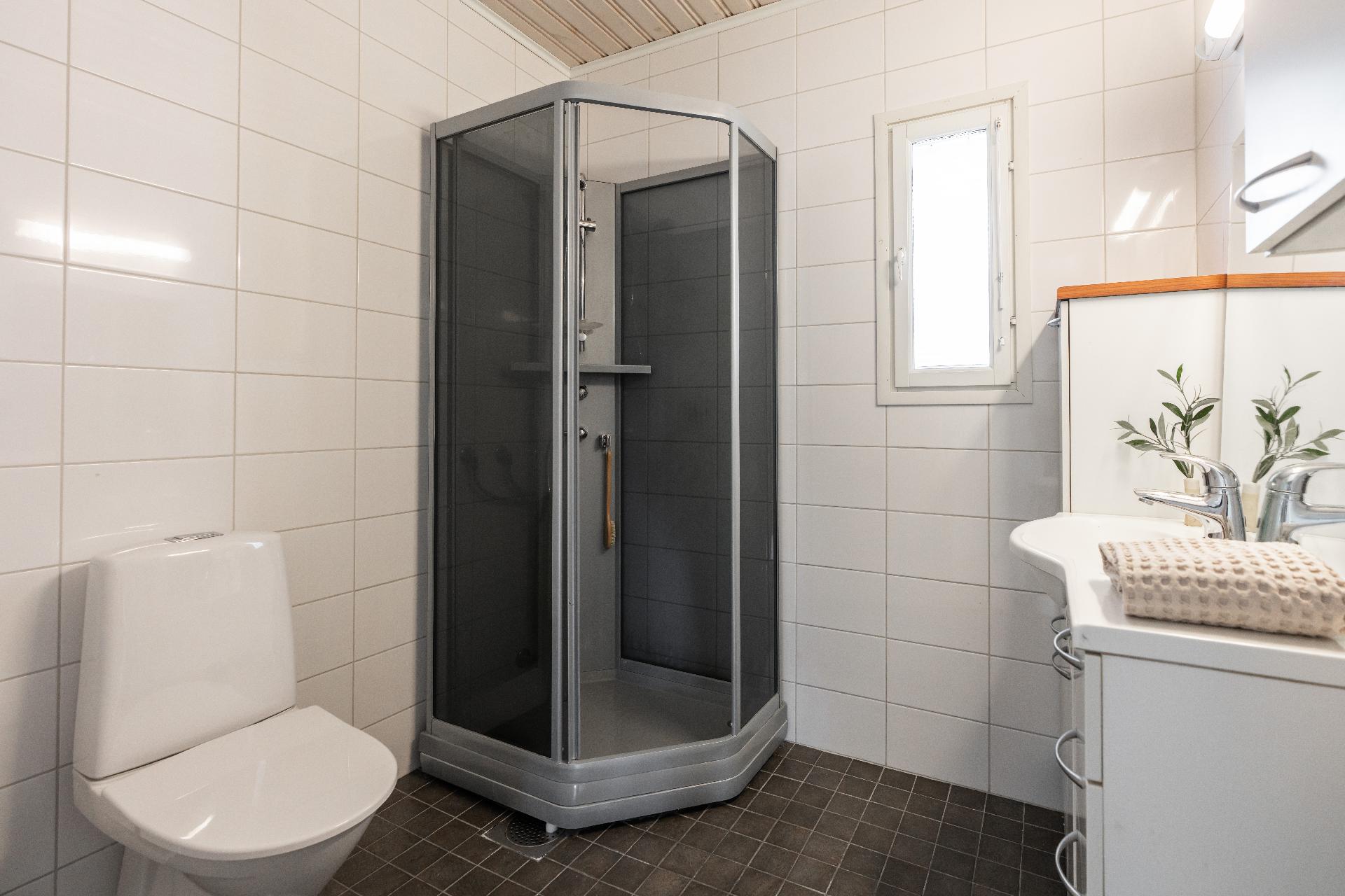 Korpirouskuntie 16, Kynsilehto, Oulu