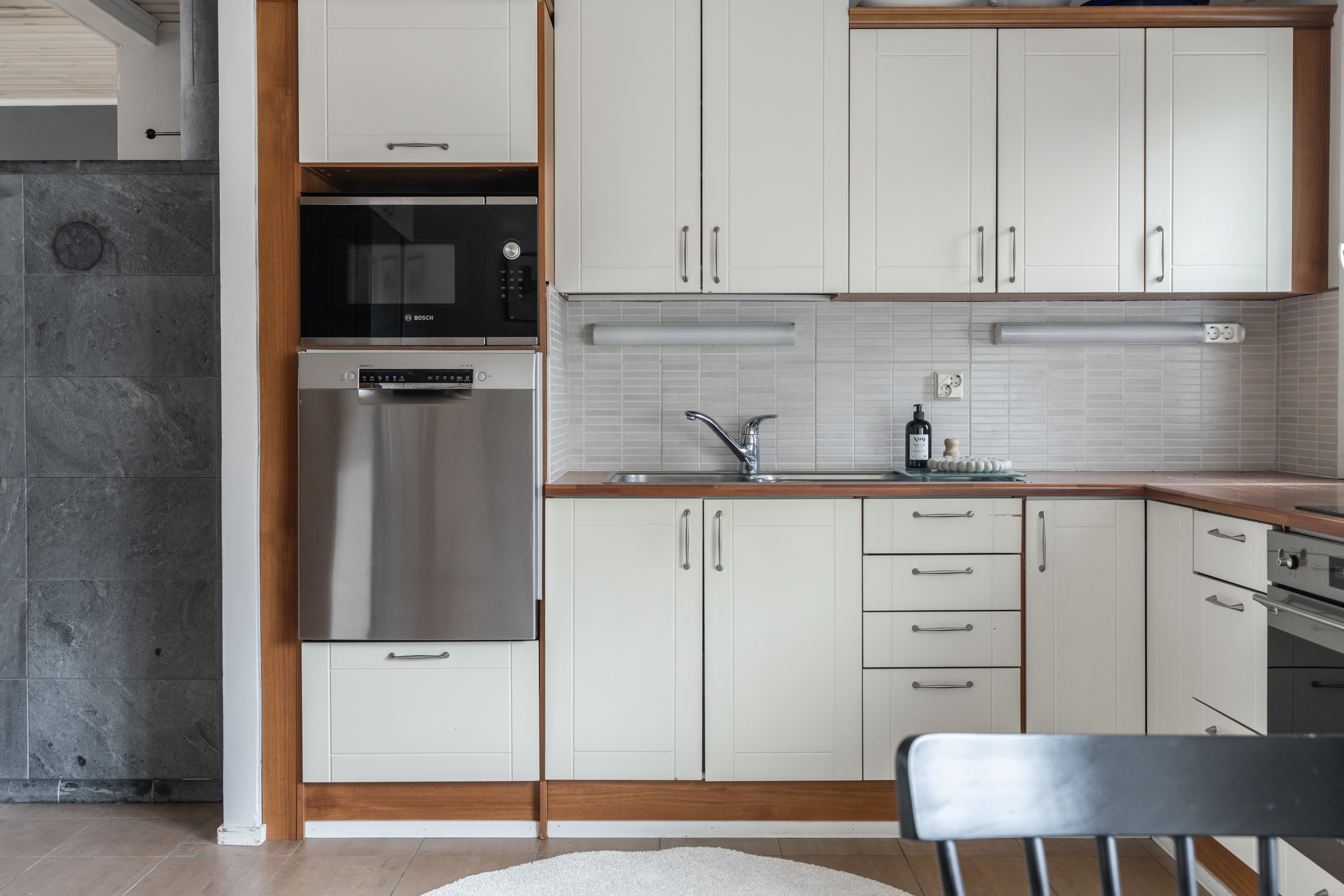 Korpirouskuntie 16, Kynsilehto, Oulu