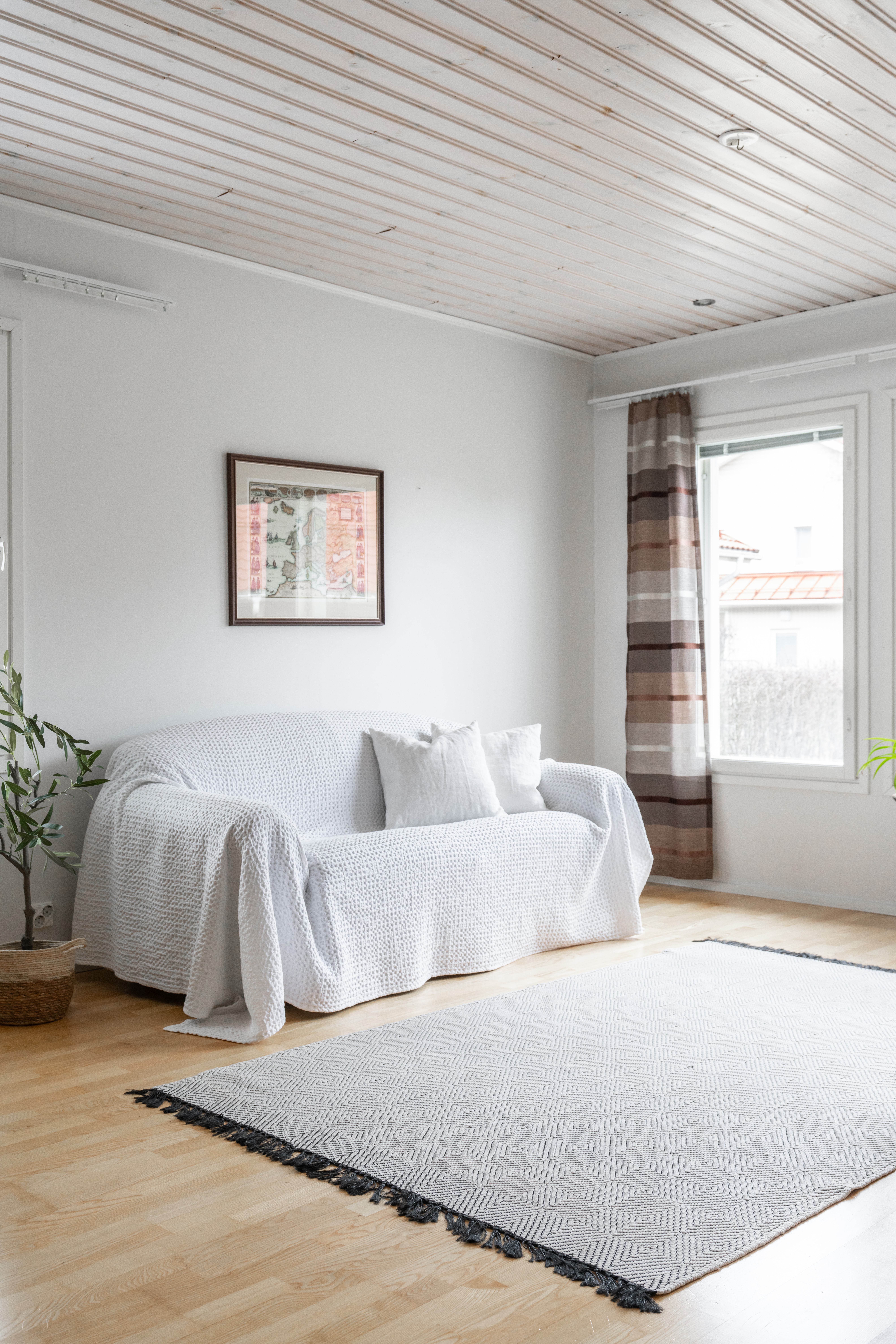 Korpirouskuntie 16, Kynsilehto, Oulu