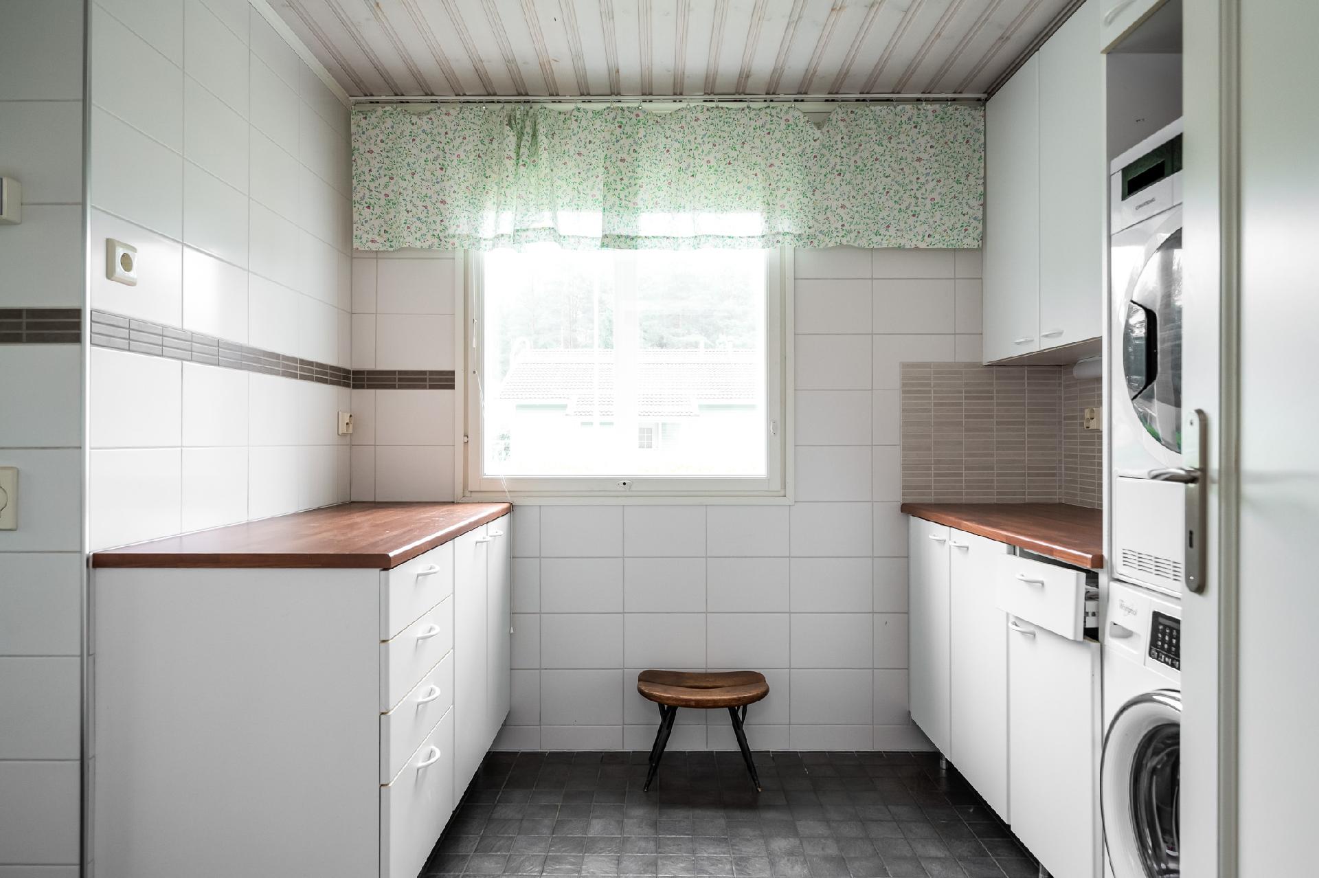 Korpirouskuntie 16, Kynsilehto, Oulu