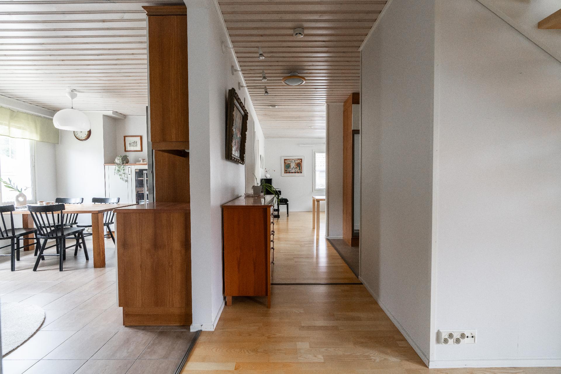 Korpirouskuntie 16, Kynsilehto, Oulu