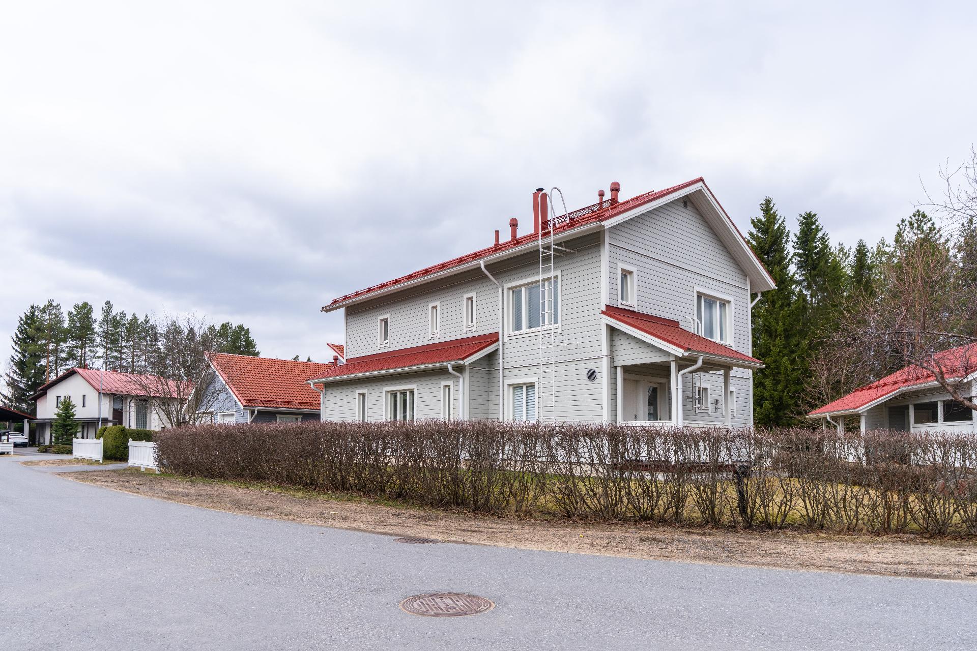 Korpirouskuntie 16, Kynsilehto, Oulu