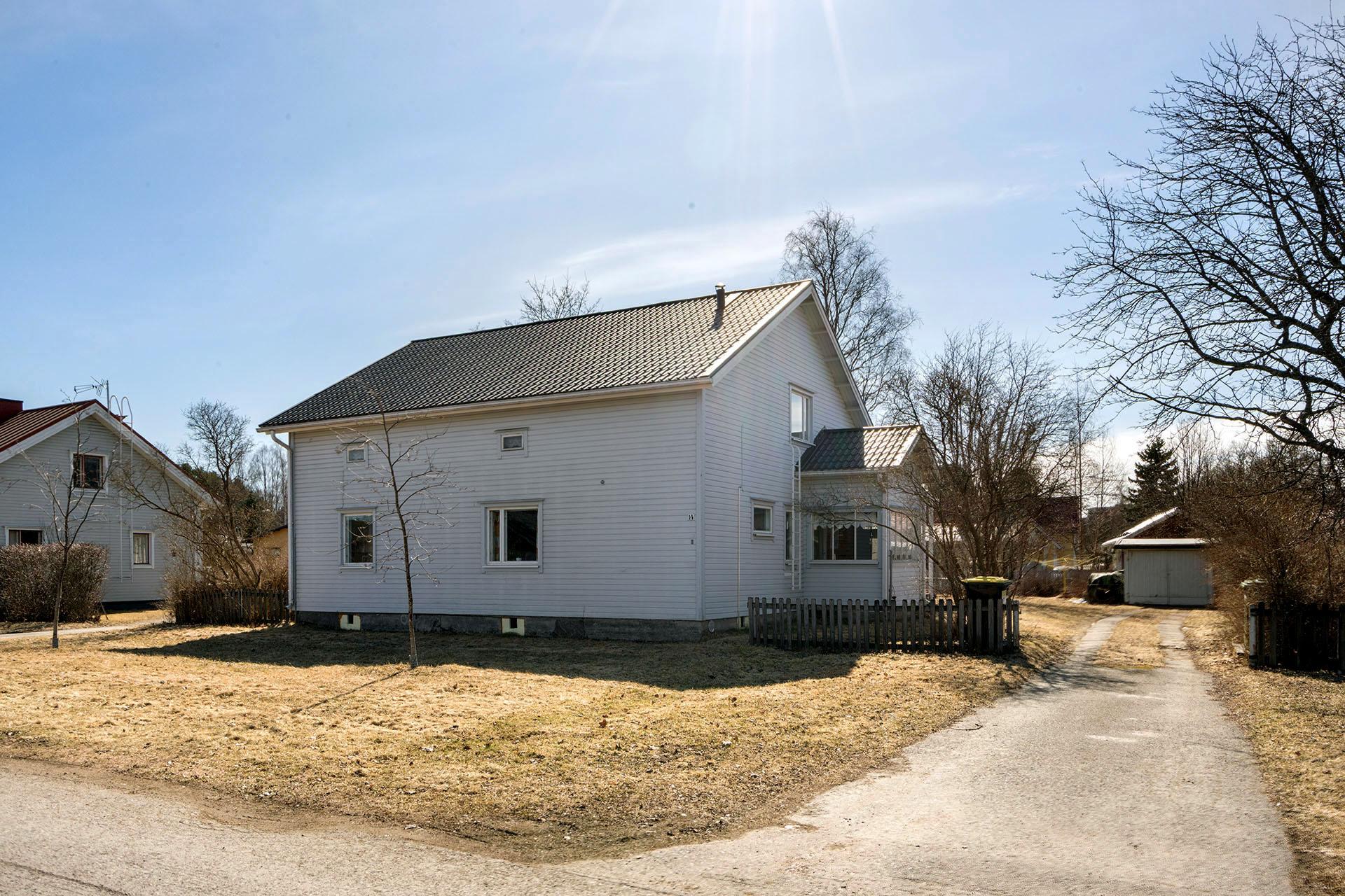 Sirppitie 14, Välivainio, Oulu