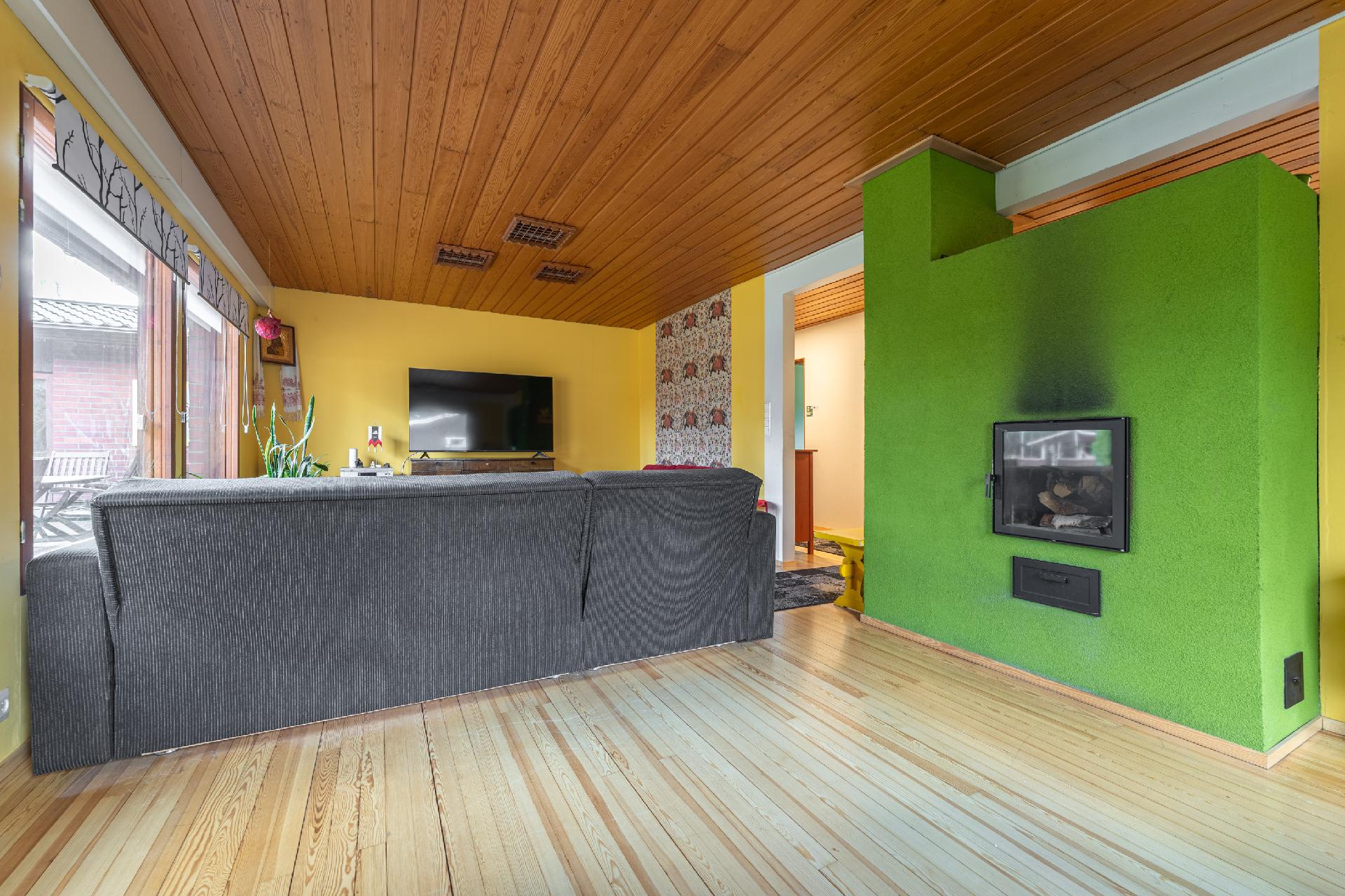 Olohuone, jossa takka