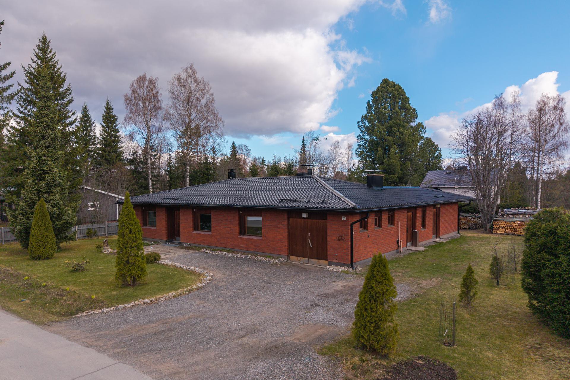 Koulutie 21, Rautalampi