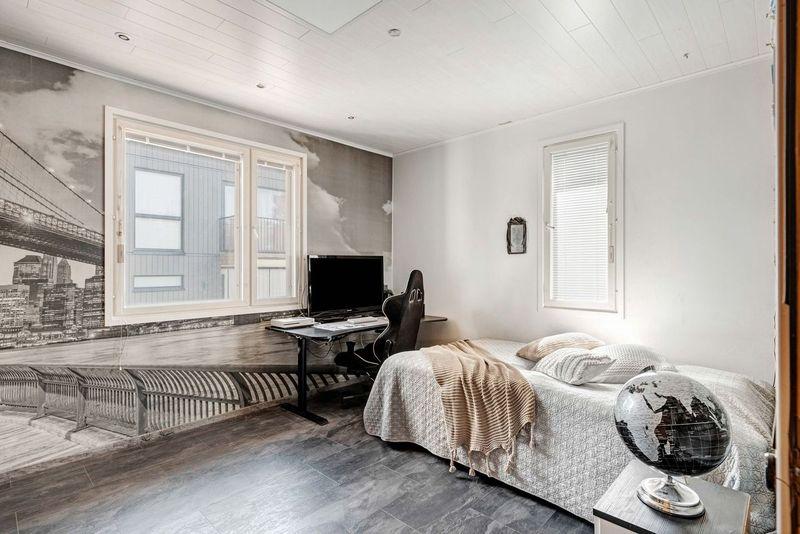 Kirjokalliontie 9, Maununneva, Helsinki