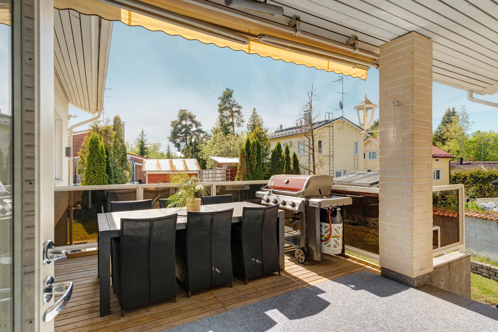 Kirjokalliontie 9, Maununneva, Helsinki