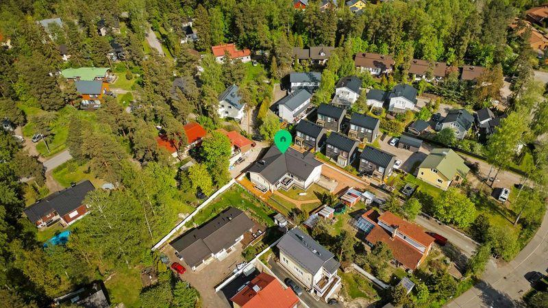 Kirjokalliontie 9, Maununneva, Helsinki