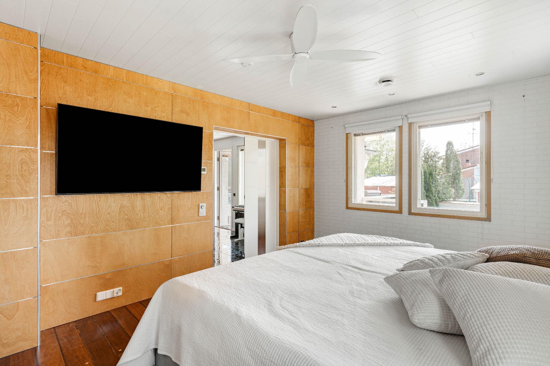 Kirjokalliontie 9, Maununneva, Helsinki