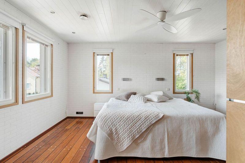 Kirjokalliontie 9, Maununneva, Helsinki