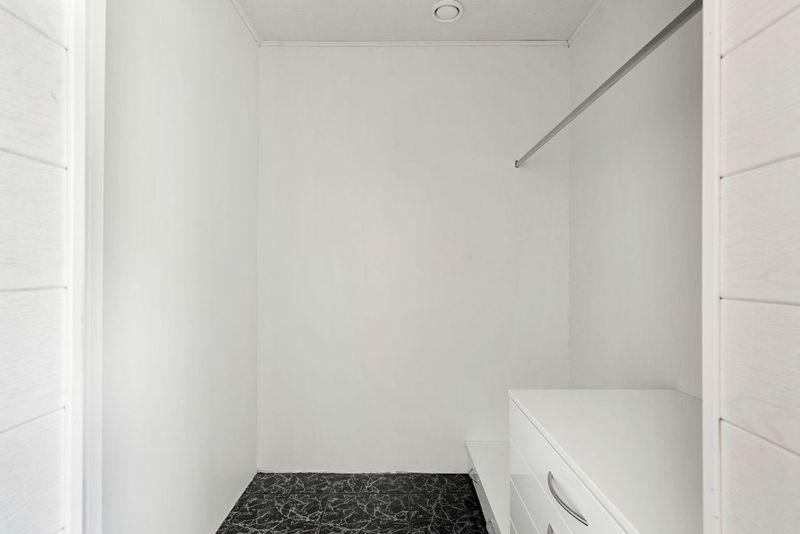 Kirjokalliontie 9, Maununneva, Helsinki