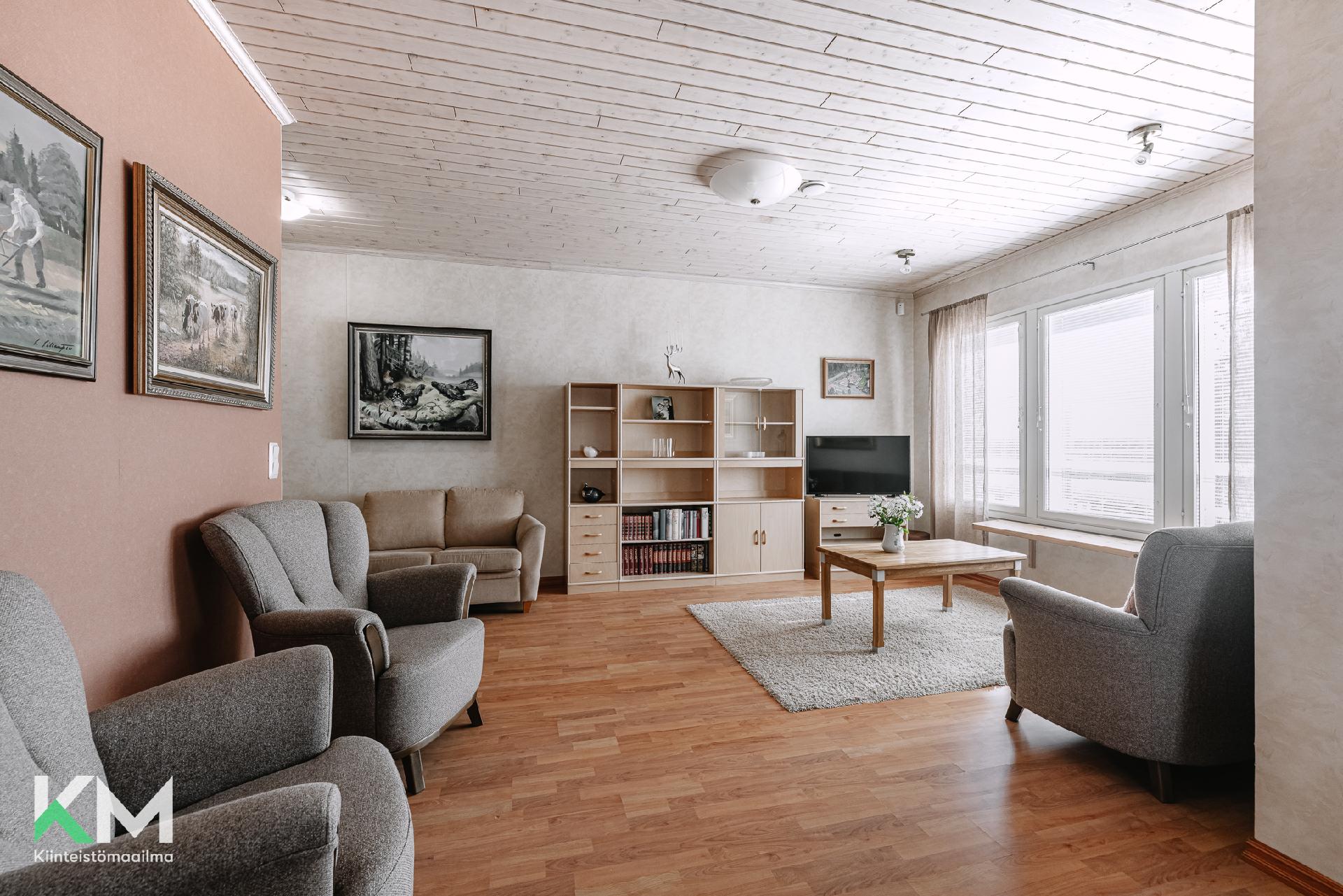 Opaalikatu 7, Kultavuori, Seinäjoki