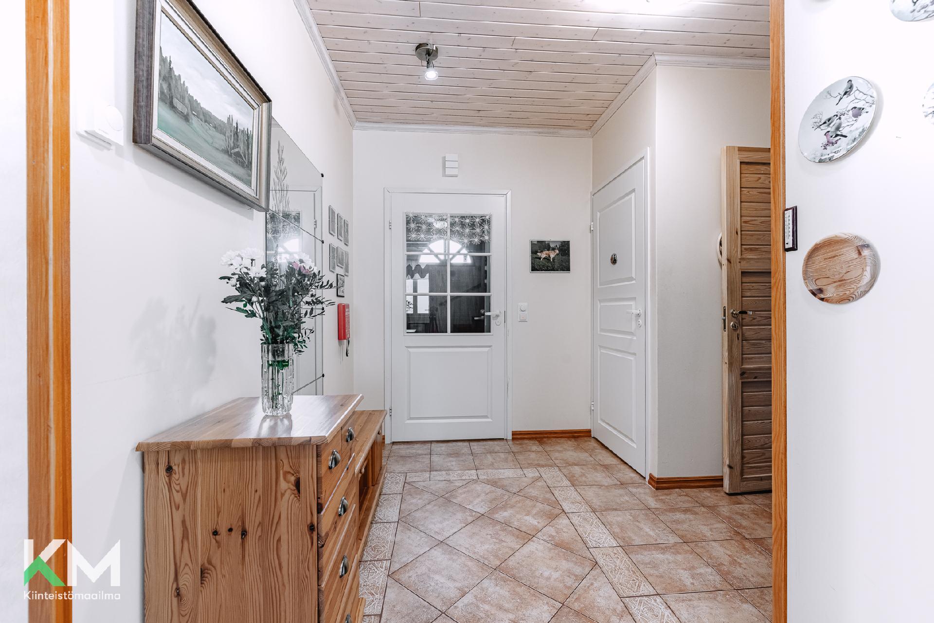 Opaalikatu 7, Kultavuori, Seinäjoki