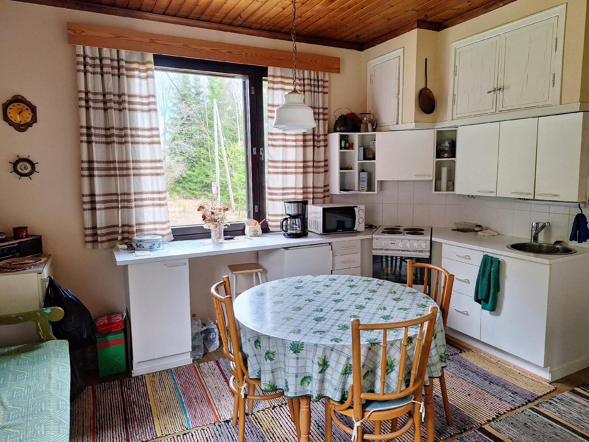 Seisakkeentie 46, Nostava, Hollola