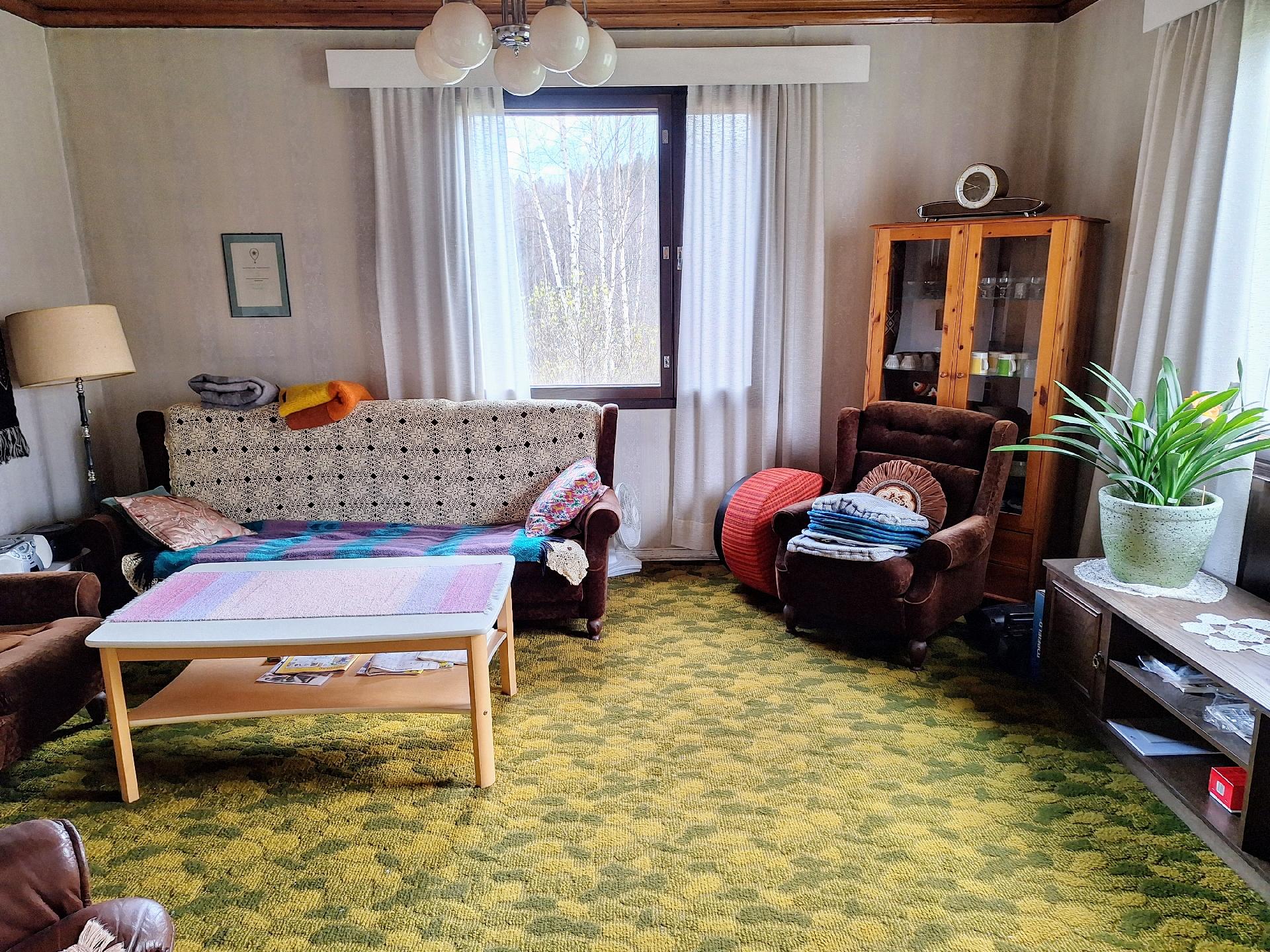 Seisakkeentie 46, Nostava, Hollola