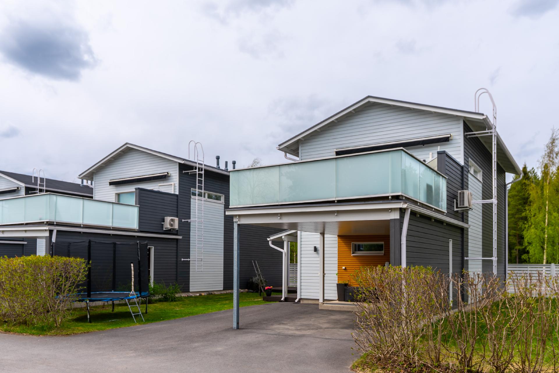 Juoksukuja 3, Kivikkokangas, Oulu