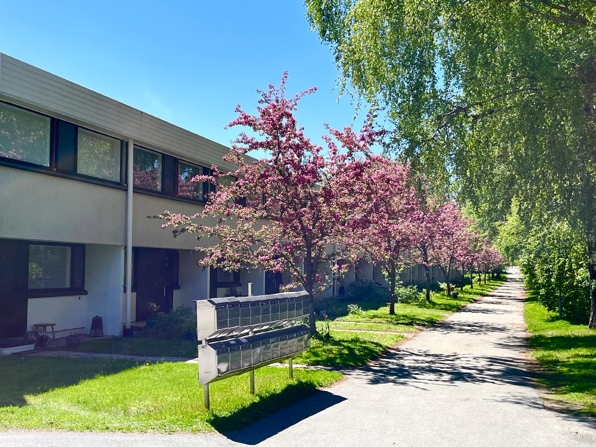 Porslahdentie 2, Vuosaari, Helsinki