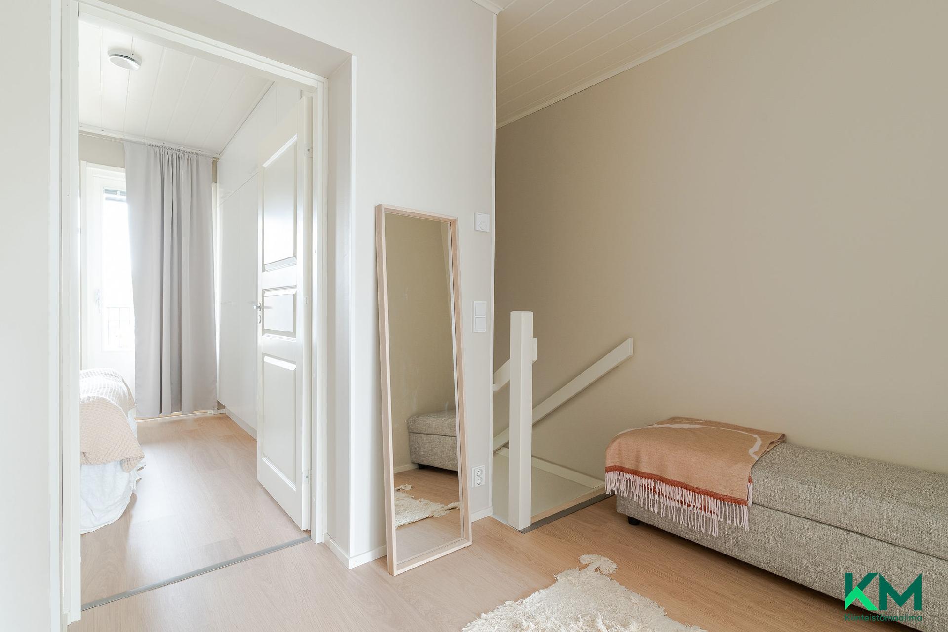 Linnakiventie 1 a, Kurikka, Pirkkala